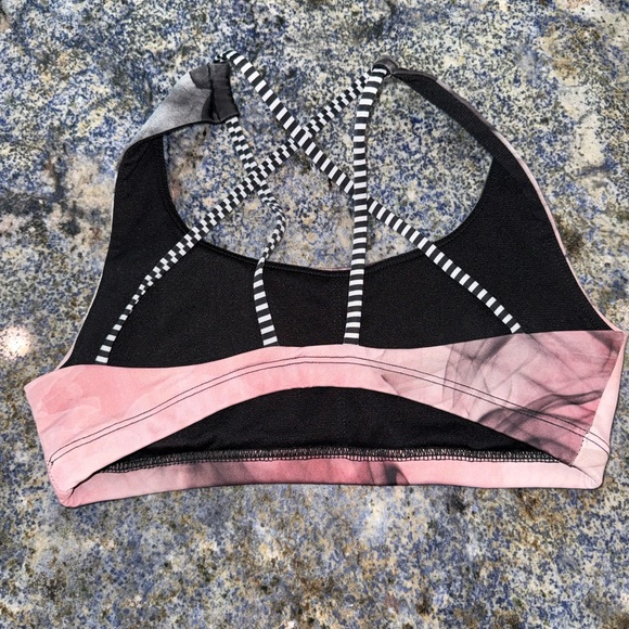 Onzie Flow Peloton Pink and Black Sports Bra M - Picture 2 of 5